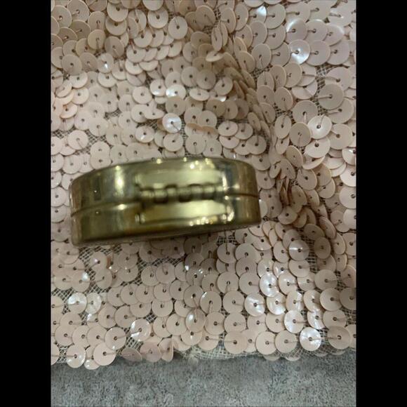 Vintage rouge compact Revlon Golden Coral blush/rouge goldtone compact 1… - Picture 3 of 6